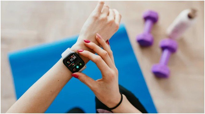 Can Everyday Gadgets You Need Actually Improve Your Health and Routine?