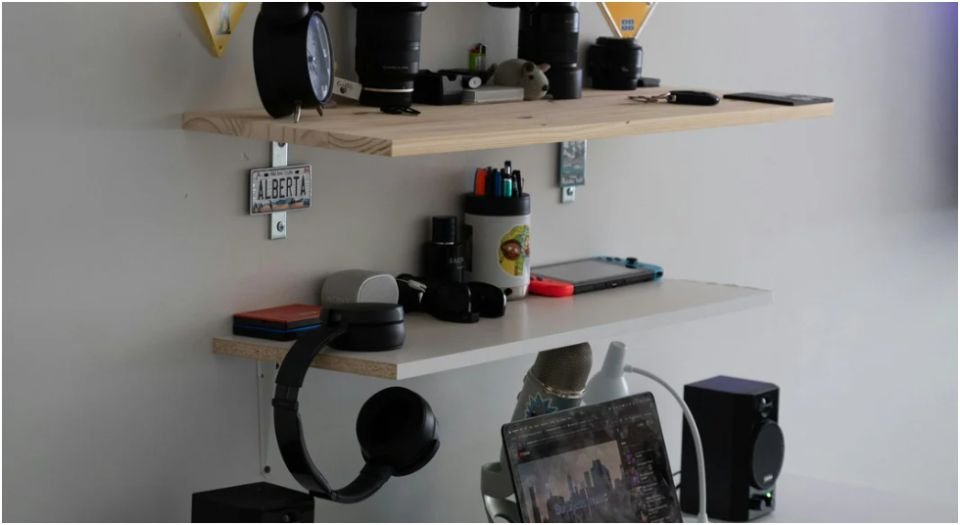 tech hacks to simplify daily life