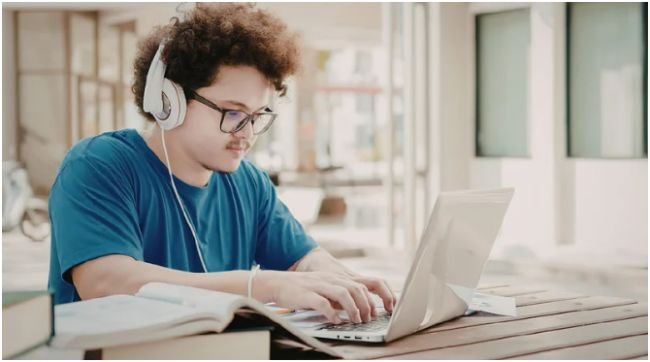 What actually makes the best budget laptops for college students 2026 worth buying?